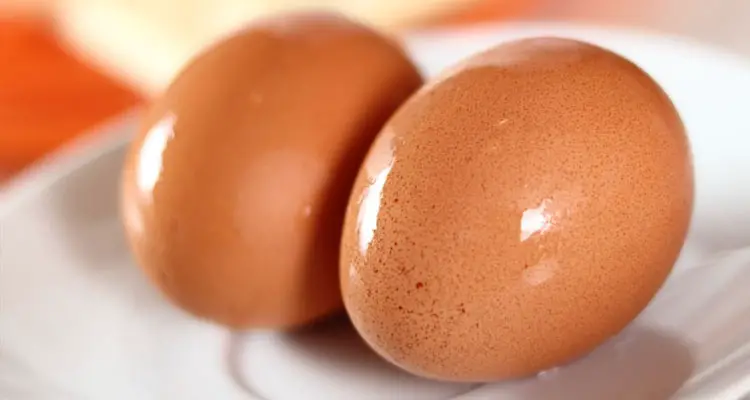 how to clean fresh eggs