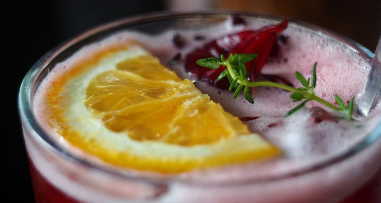 roselle drink with lemon and thyme